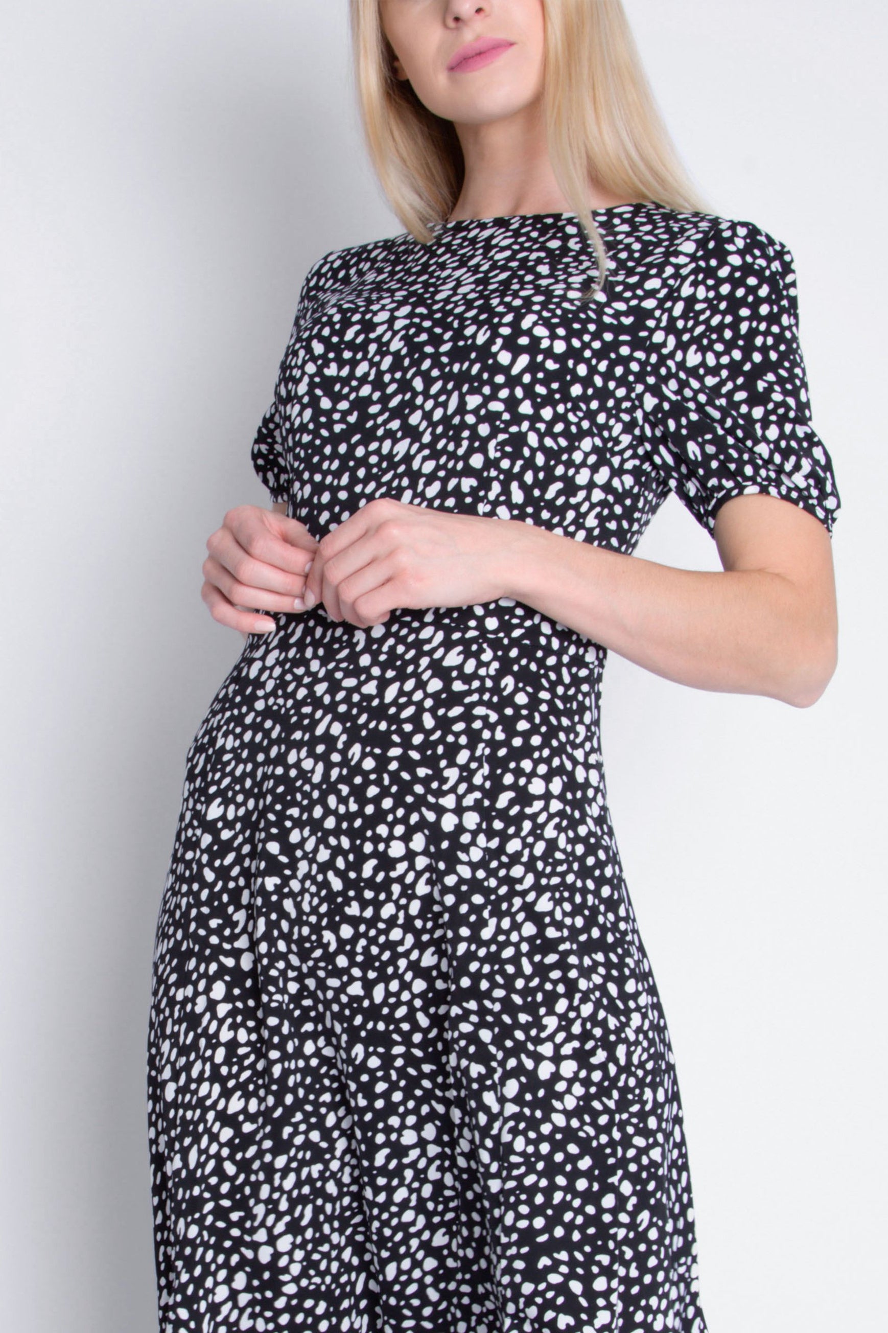 Short Sleeve Maxi Dress - Black Leopard Print